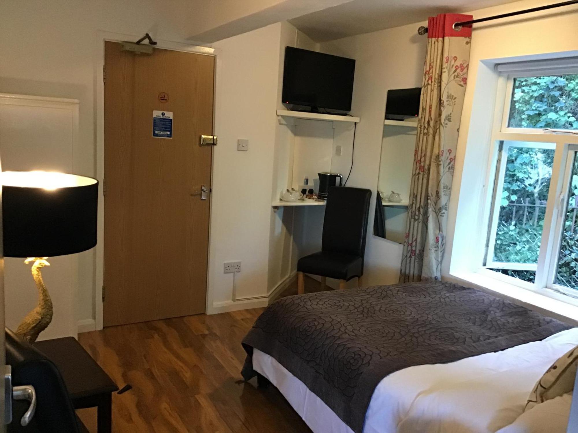 Sids Restaurant And Bar With Rooms 卡迪夫 外观 照片